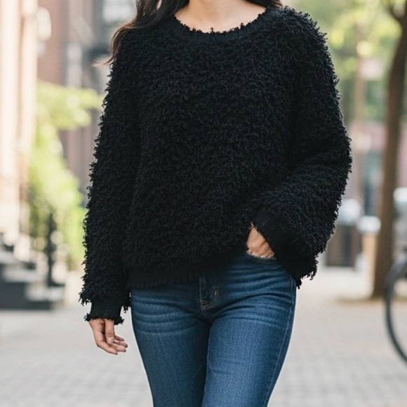 She + Sky Sweaters - NWT Black Fuzzy Sweater Women’s Sherpa Cropped Knitted Witchy Crew Neck Size L